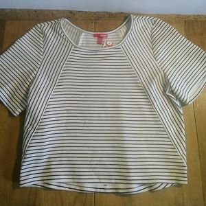 🍀🌸 NWT Bongo Black/White Striped Crop Top XL